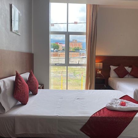 Hotel La Palmera De Oro Tarapoto Eksteriør billede